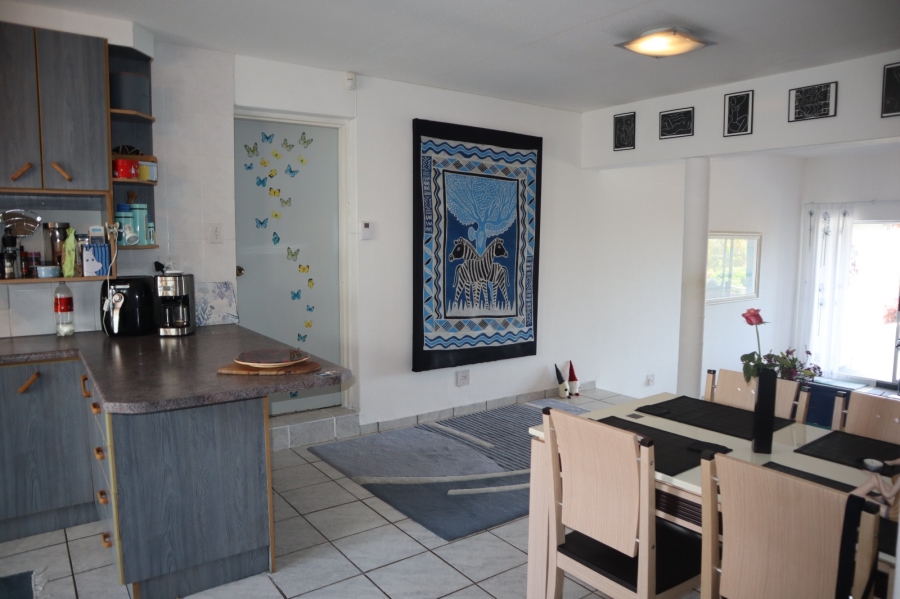 To Let 3 Bedroom Property for Rent in Wavecrest Eastern Cape